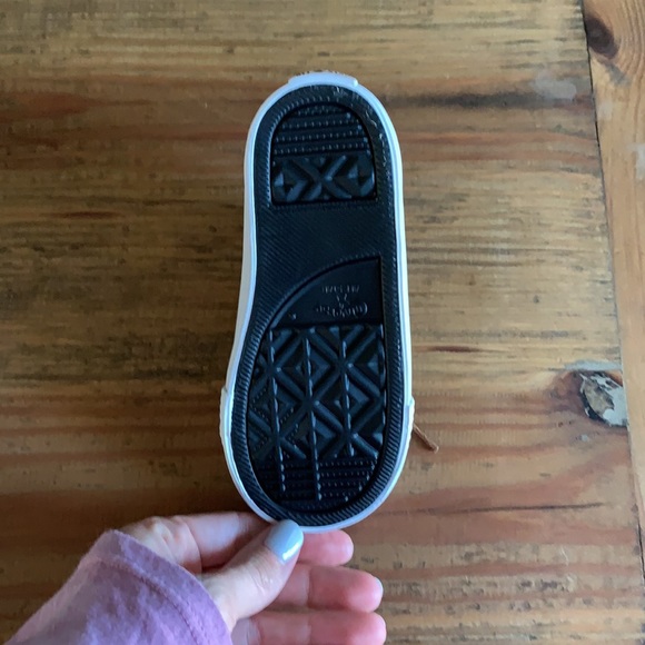 Converse - Picture 4 of 5